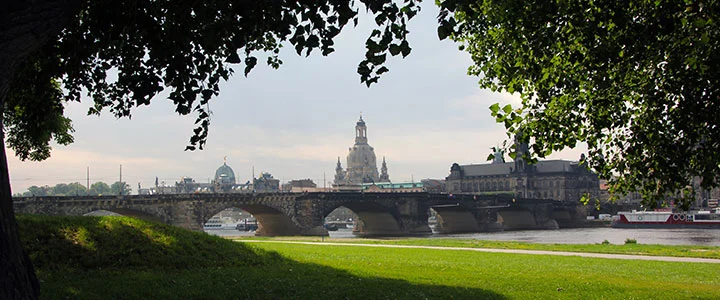 Dresden als Standort für Industrie, Forschung und öffentliche Einrichtungen